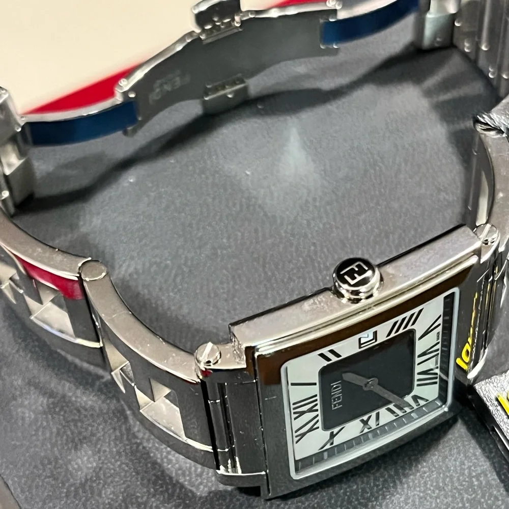 FENDI QUADRO WOMEN NIB AUTHENTIC LOGO SQUARE M.O.P. BLK STAINLESS STEEL WATCH